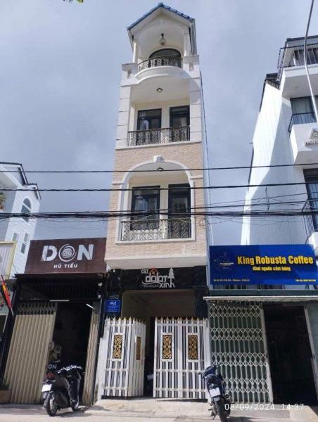 A la foto es mostra l'objecte Đà Lạt Xinh situat a la ciutat de Ấp Xuân An.
