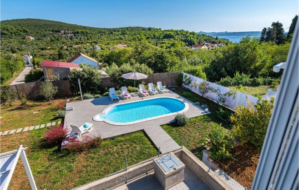 A la foto es mostra l'objecte Lovely Home In Brbinj With Wifi situat a la ciutat de Brbinj.