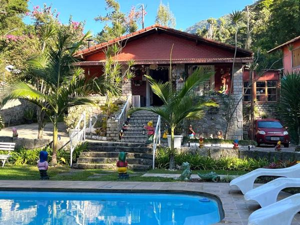 A la foto es mostra l'objecte Pousada Cascata dos Amores situat a la ciutat de Teresópolis.