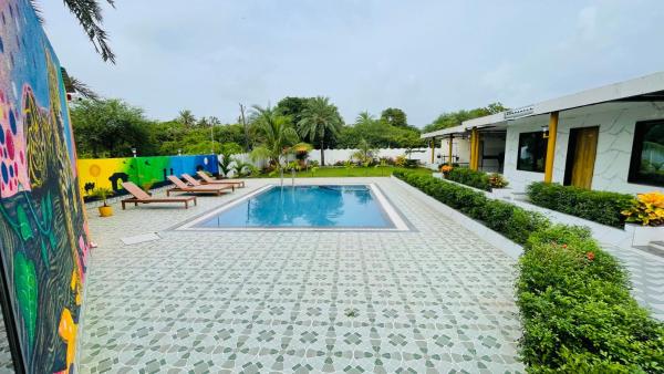 På bildet vises objektet Devka Farm House som ligger i byen Valsad.