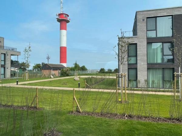 A la foto es mostra l'objecte BeltBlick 14- Küstenleuchten - Moderne Ferienwohnung direkt am Strand mit Sauna und Garten! situat a la ciutat de Fehmarn.