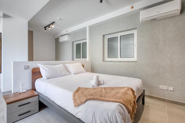A la foto es mostra l'objecte Luxury Apartment Heart of St Julians Sleeps 5 situat a la ciutat de Il-Palma.