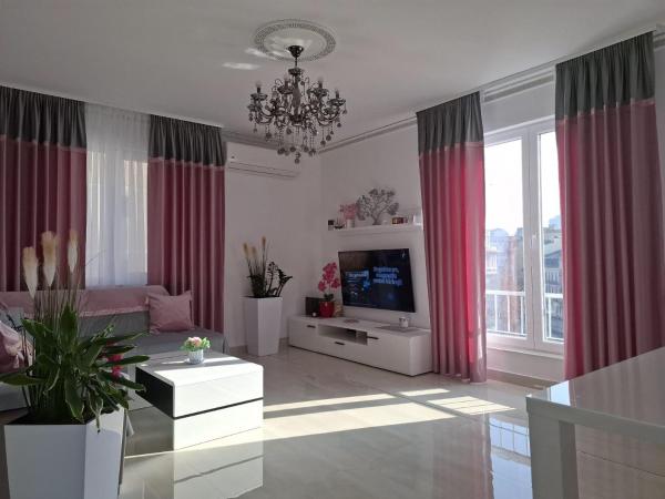 A la foto es mostra l'objecte La Dolce Casa & City Center I Balcony I Netflix situat a la ciutat de Bucarest.