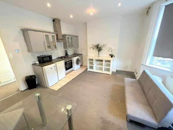 照片显示了位于Sutton市的1-bedroom Flat in Sutton物件。