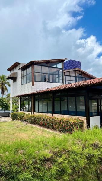 На фото показан объект Casa Grande na Grande João Pessoa, расположенный в городе Лусена.