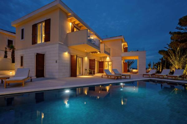 A la foto es mostra l'objecte Incredibly Indulgent Hvar West Villa 5 Bedrooms Villa West Eternal Gorgeous Sea Views & Private Pool situat a la ciutat de Hvar.