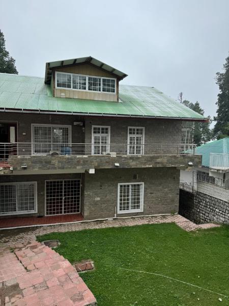 Na fotografii je vidět objekt 1-Bedroom Cozy Private Stay In Changla Gali nacházející se ve městě Retri Gali.