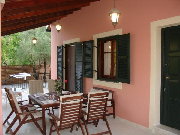 A la foto es mostra l'objecte Enchanting Ipsos Haven 3 Bedrooms Villa Magia Al Fresco Dining Steps From The Beach situat a la ciutat de Ýpsos.