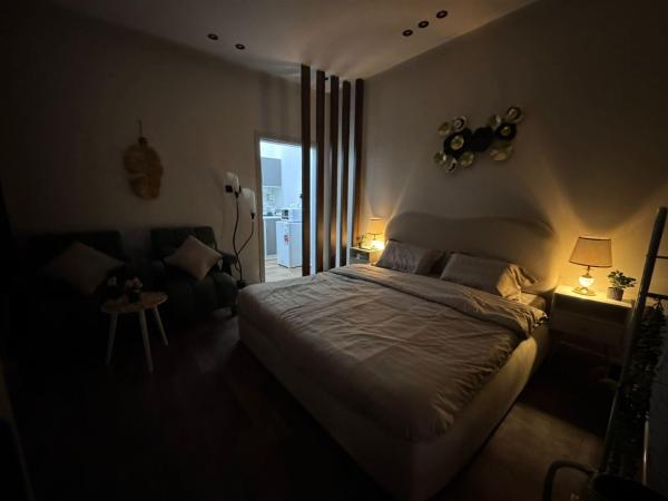 A la foto es mostra l'objecte استديو تصميم متميز و جميل situat a la ciutat de Riad.