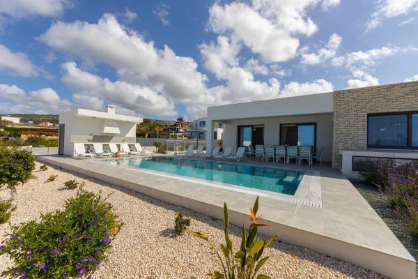 Luxury Paphos Villa Villa Adaris 5 Bedroom Villa Private Swimming Pool Sea Views, Peja