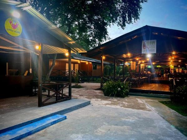 A la foto es mostra l'objecte Borneo Kelip Kelip Lodge Beaufort situat a la ciutat de Membakut.