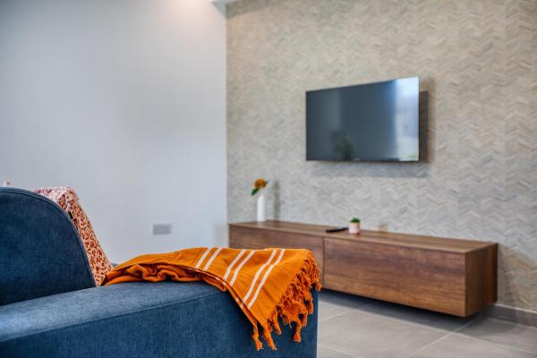 A la foto es mostra l'objecte Cozy Apartment Heart of St Julians Sleeps 5 situat a la ciutat de Il-Palma.
