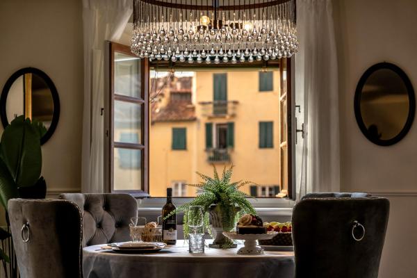 Auf dem Foto ist das Objekt il salotto dell'Anfiteatro in der Stadt Lucca zu sehen.