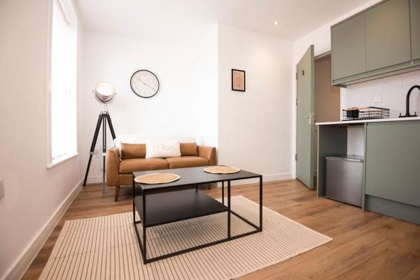 På billedet ses objektet Cosy 1 Bed Apartment in Penarth Town Cardiff - Flat 1 beliggende i byen Penarth.
