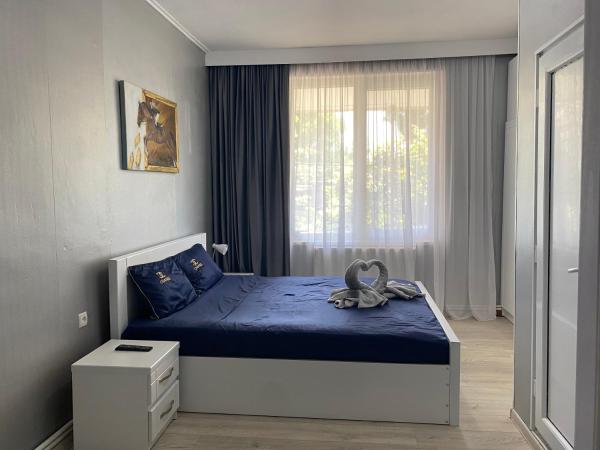 写真にはOni市にあるGuesthouse Luikaが写っています。