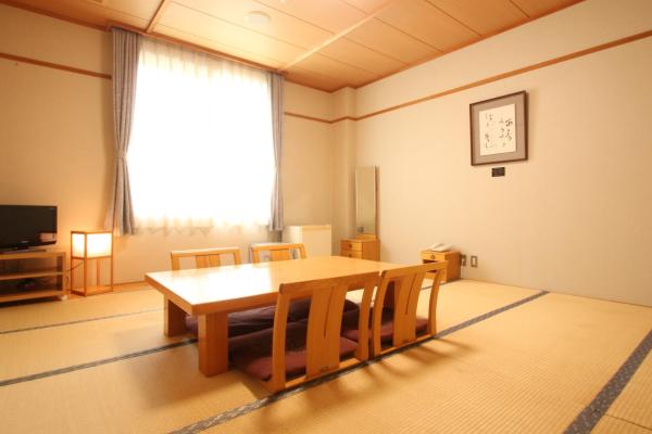 Kuva 2: 木地屋