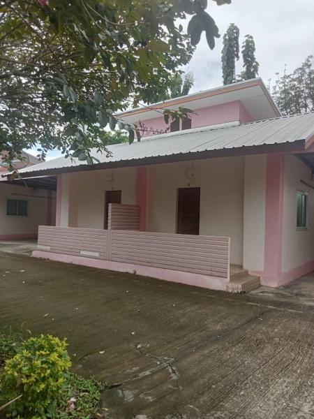 Kuvassa näkyy kohde Baanmo Resort บ้านหมอรีสอร์ต, joka sijaitsee kaupungissa Ban Phi.