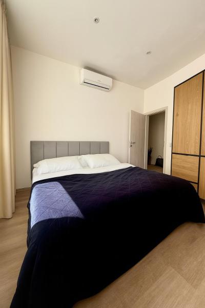 A la foto es mostra l'objecte Apartmány Hviezdoslavova situat a la ciutat de Piešťany.