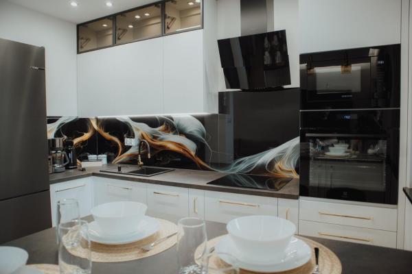 Na zdjęciu widoczny jest obiekt Apartament ROYAL Ełk położony w mieście Barany.