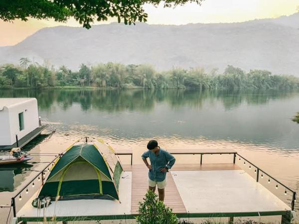 Na fotografii je vidět objekt Freezone Glamping nacházející se ve městě Ba Na.