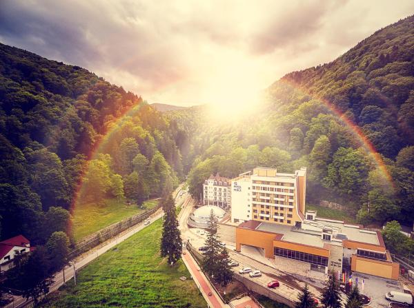 Hotel Perla - Slănic-Moldova