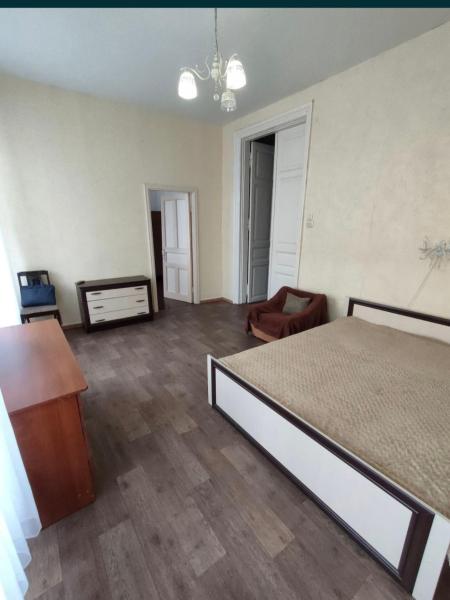 A la foto es mostra l'objecte Apartment in the center of Odessa by the sea situat a la ciutat de Odessa.
