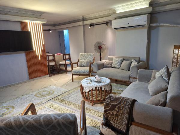 A la foto es mostra l'objecte Sweet house 3 للعائلات situat a la ciutat de El Caire.