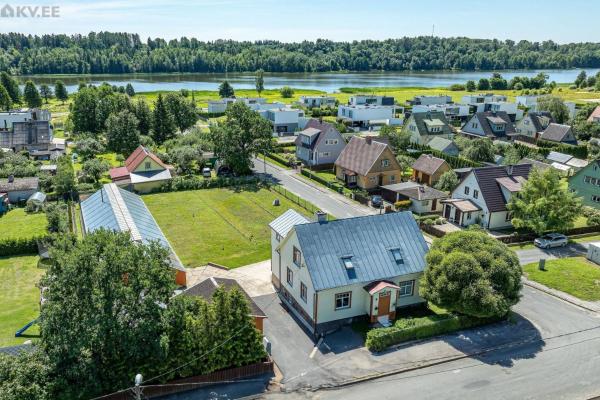A la foto es mostra l'objecte Põhk Greenhouse apartment situat a la ciutat de Viljandi.