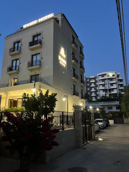 Seaside Hotel - Wlora