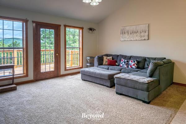 A la foto es mostra l'objecte 5 Bed Mountain View Retreat situat a la ciutat de Branson.