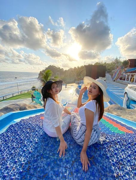 A la foto es mostra l'objecte Osanna Beach Resort Pacitan situat a la ciutat de Pacitan.