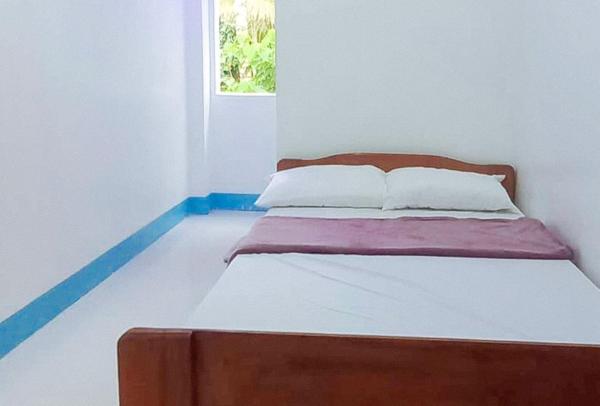 Na fotografii je vidět objekt RedDoorz @ SCJS INN Buug Sibugay nacházející se ve městě Cabalan.