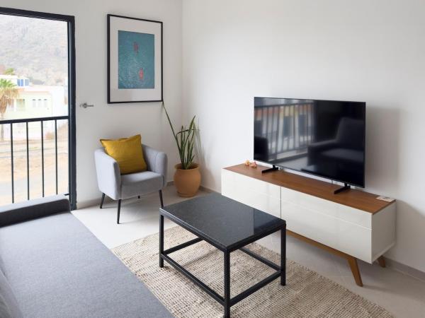 A la foto es mostra l'objecte Cozy apt amazing seaview - 2 min from beach - LCGR situat a la ciutat de Tarrafal.