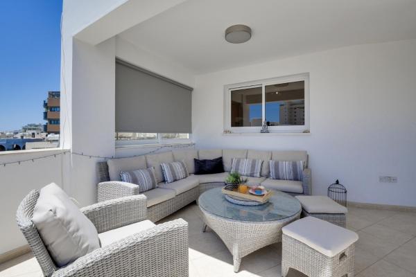 Penthouse Central Larnaca The 'Veranda' Elena Court - Lárnaca