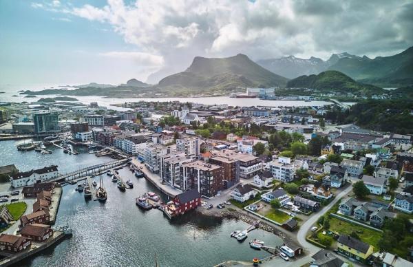 På billedet ses objektet Bright and cozy 2-room apartment beliggende i byen Svolvær.