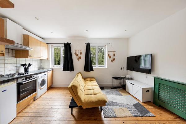 Prime 1-Bed Spot Near King's Cross, London