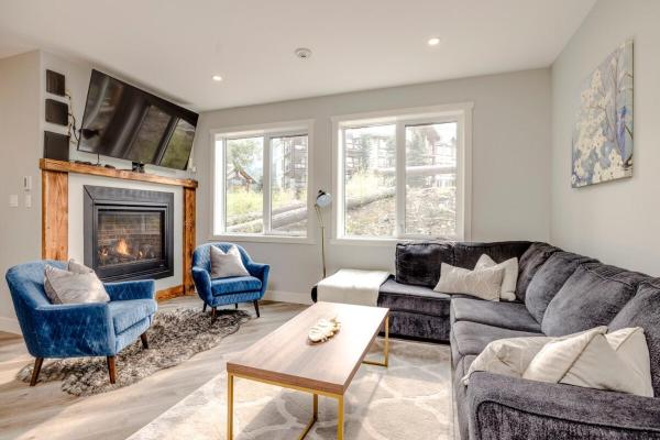 Auf dem Foto ist das Objekt 4-bedroom with Game Room & Hot Tub in der Stadt Fernie zu sehen.