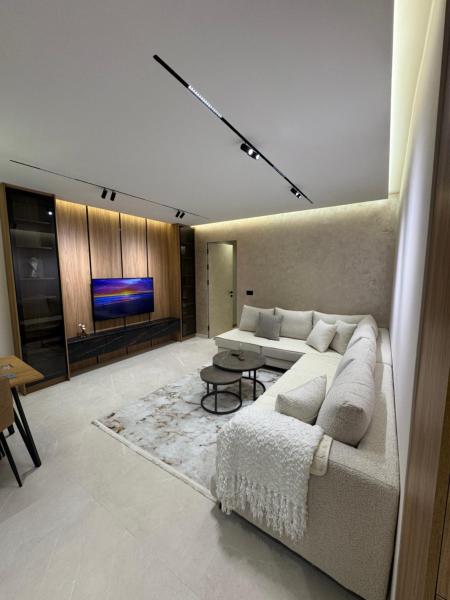 A la foto es mostra l'objecte Omar apartament situat a la ciutat de Golem.