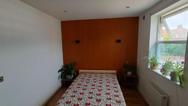 Double Bed, Ensuite, Off Street Parking - Epsom