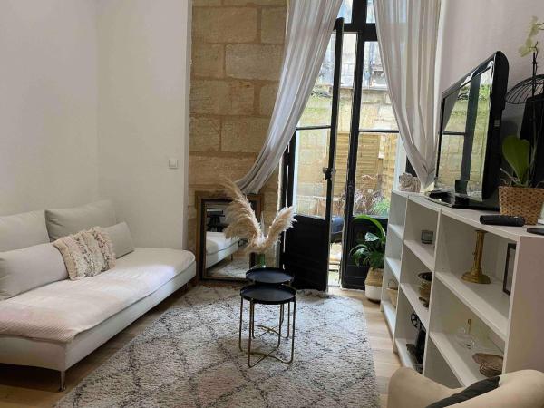 A la foto es mostra l'objecte Bordeaux center nice quiet apartment situat a la ciutat de Bordeus.