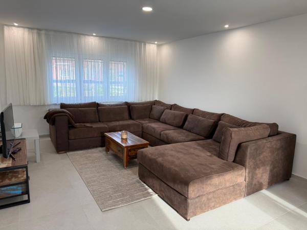 Na zdjęciu widoczny jest obiekt Beautiful house &parking space położony w mieście Bertem.