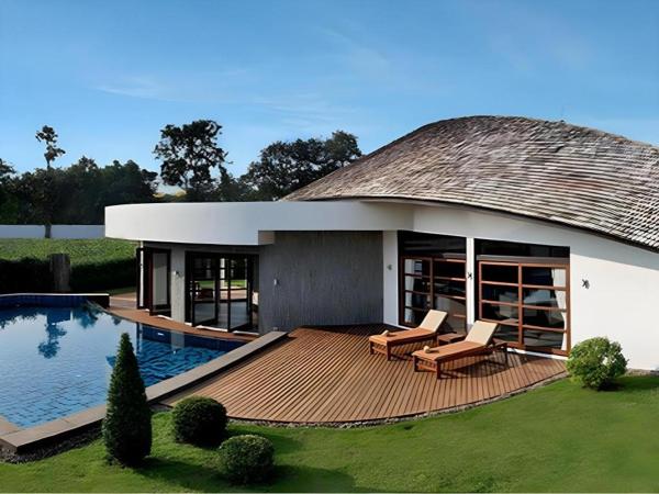 Azaya Villas Resort