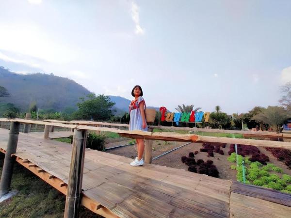Na fotografii je vidět objekt Nai Khun Khao Resort nacházející se ve městě Samoeng.