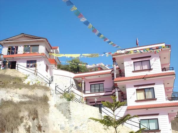 Auf dem Foto ist das Objekt Stupa Resort in der Stadt Chautara zu sehen.