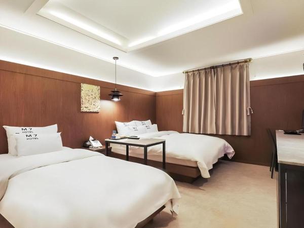 Na fotografii je vidět objekt Yongin(Giheung) M7 Hotel nacházející se ve městě Nam-dong.