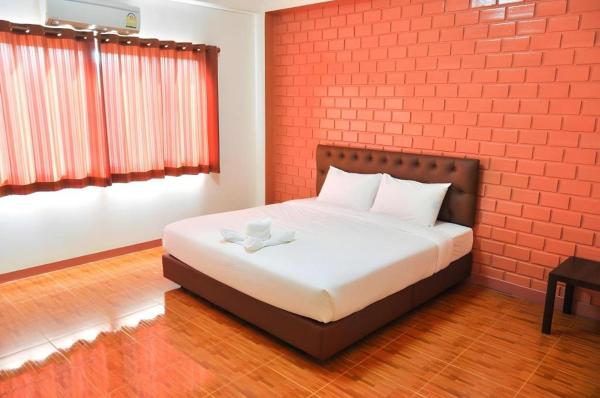 A la foto es mostra l'objecte Bussarakam Place Hotel situat a la ciutat de Chanthaburi.