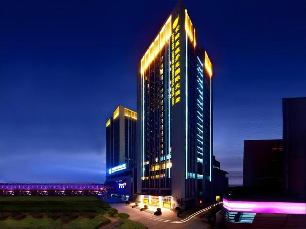 A la foto es mostra l'objecte Gaosu New Century Hotel International Anhui situat a la ciutat de Hefei.