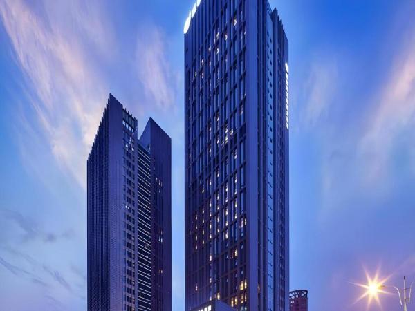 A la foto es mostra l'objecte New Century Grand Hotel Hangzhou Shengtai situat a la ciutat de Hangzhou.