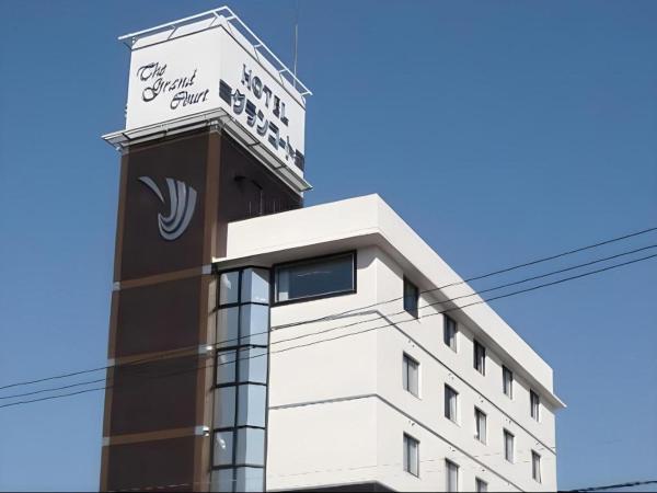 Na zdjęciu widoczny jest obiekt Hotel The Grand Court Matsusaka położony w mieście Ōka.
