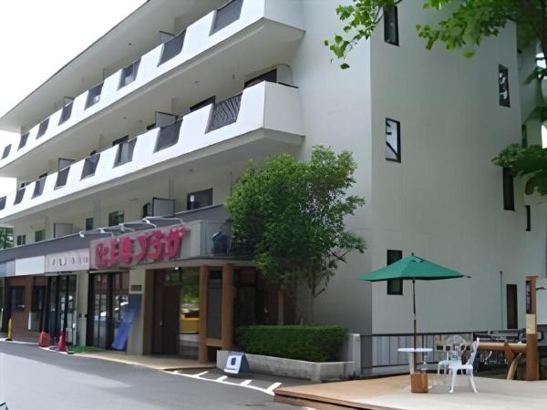 Na zdjęciu widoczny jest obiekt Kinugawa Niouson Plaza Hotel położony w mieście Nikko.